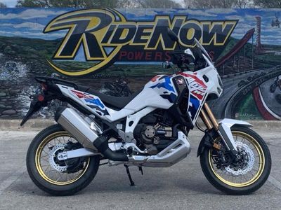 2025 Honda Africa Twin Adventure Sports ES — photo 8 view