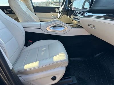 2023 Mercedes-Benz GLS - Photo 43