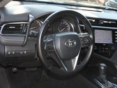 2020 Toyota Camry - Photo 8