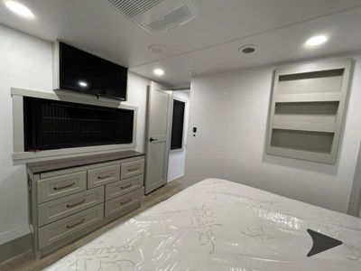 2026 Brinkley Model G - Photo 51