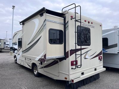 2017 Thor Motor Coach Quantum - Photo 5