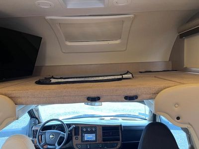 2017 Thor Motor Coach Quantum - Photo 12