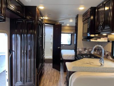 2017 Thor Motor Coach Quantum - Photo 14
