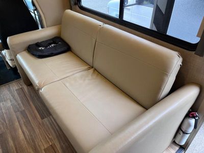 2017 Thor Motor Coach Quantum - Photo 17