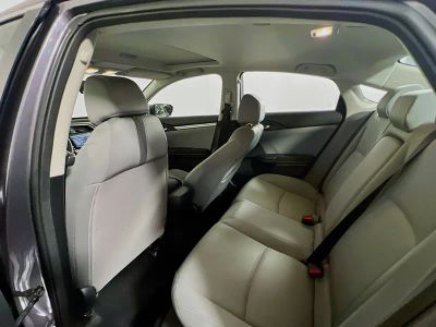 2016 Honda Civic — photo 16 view