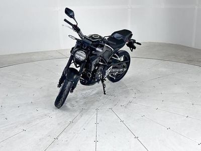 2025 Honda CB300R - Photo 3