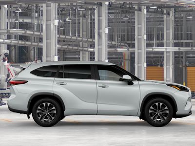 2026 Toyota Highlander - Photo 14