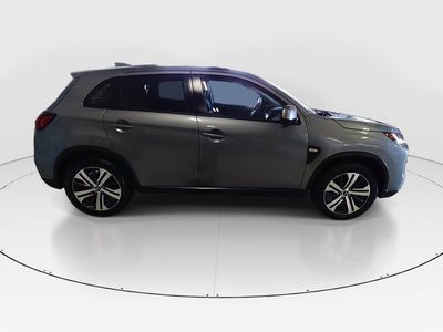 2025 Mitsubishi Outlander Sport — photo 8 view