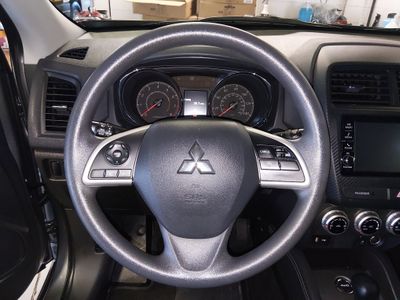 2025 Mitsubishi Outlander Sport — photo 12 view