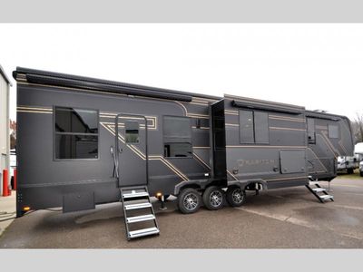 2026 Keystone Raptor - Photo 5