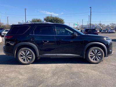2022 Nissan Pathfinder - Photo 3