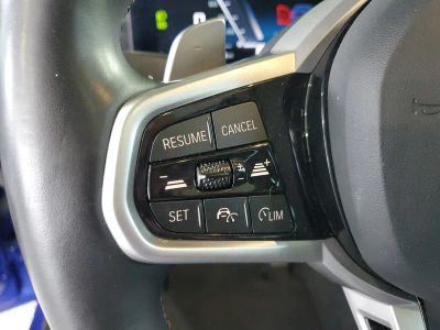 2025 BMW 3 Series — photo 23 view