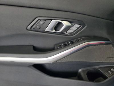 2025 BMW 3 Series — photo 14 view