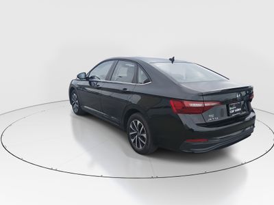 2024 Volkswagen Jetta - Photo 5