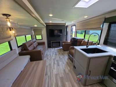 2025 Forest River RV Vibe — photo 12 view