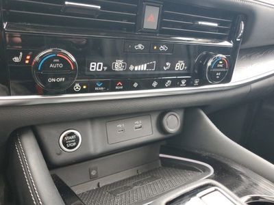 2023 Nissan Rogue Platinum - Photo 37