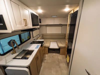 2027 Thor Motor Coach CHATEAU — engine compartment view