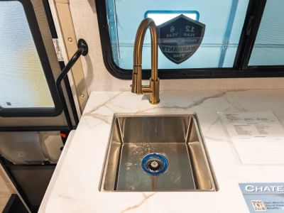 2027 Thor Motor Coach CHATEAU — photo 13 view