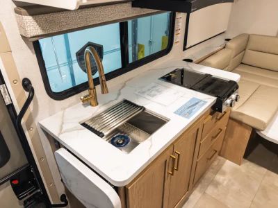 2027 Thor Motor Coach CHATEAU — photo 12 view