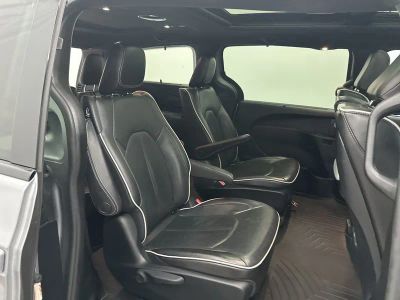 2021 Chrysler Pacifica Hybrid - Photo 24