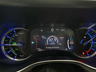 2021 Chrysler Pacifica Hybrid - Photo 13