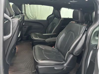 2021 Chrysler Pacifica Hybrid - Photo 22