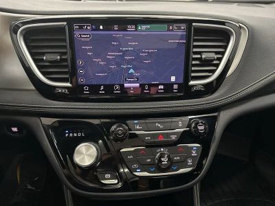 2021 Chrysler Pacifica Hybrid - Photo 15