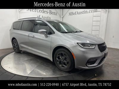 2021 Chrysler Pacifica Hybrid - Photo 1