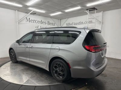 2021 Chrysler Pacifica Hybrid - Photo 5