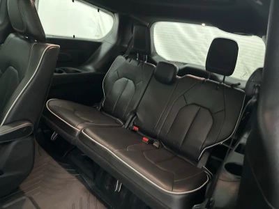 2021 Chrysler Pacifica Hybrid - Photo 23