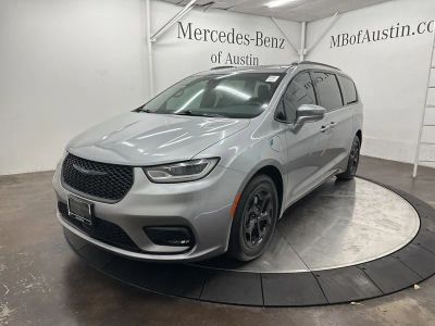 2021 Chrysler Pacifica Hybrid - Photo 3