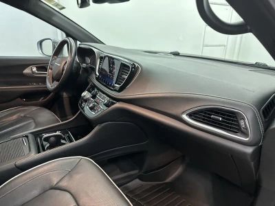 2021 Chrysler Pacifica Hybrid - Photo 39