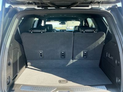 2023 Chevrolet Tahoe — photo 17 view