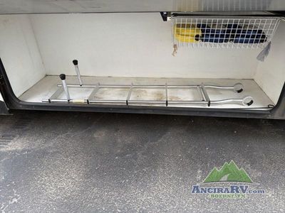 2007 Fleetwood RV Bounder Diesel - Photo 25