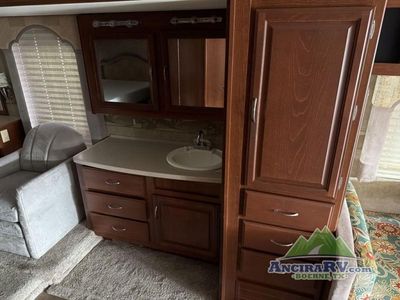 2007 Fleetwood RV Bounder Diesel - Photo 15