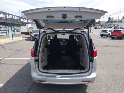 2024 Chrysler Voyager - Photo 11
