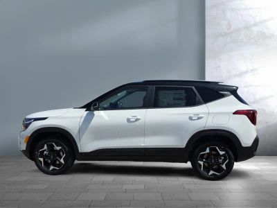 2026 Kia Seltos — rear three-quarter view