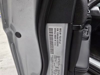 2025 Jeep Grand Cherokee — photo 13 view