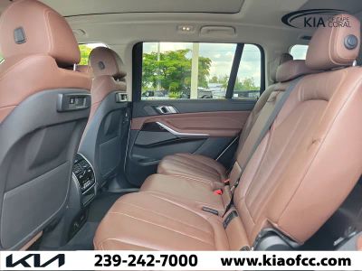 2020 BMW X7 — photo 18 view