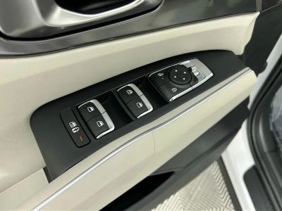 2026 Kia Sorento — photo 16 view