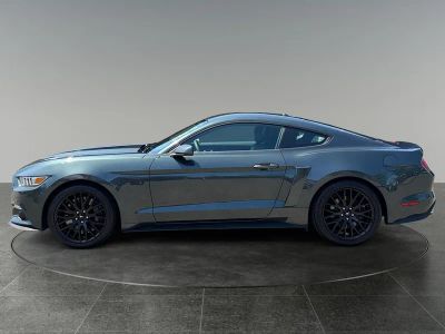2015 Ford Mustang — detail view