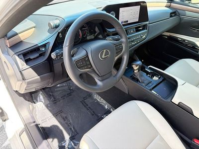 2024 Lexus ES - Photo 26