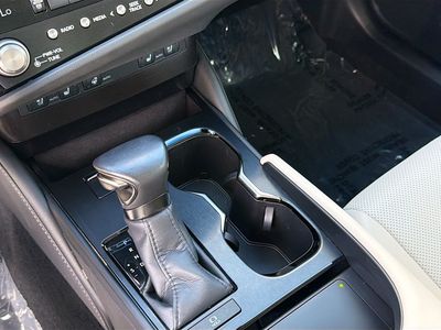 2024 Lexus ES - Photo 29