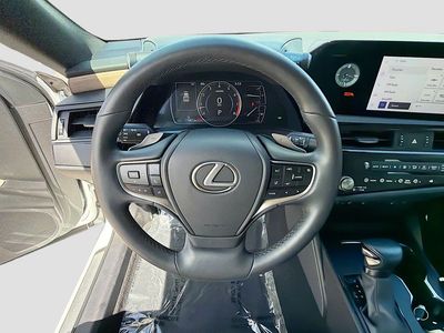 2024 Lexus ES - Photo 39