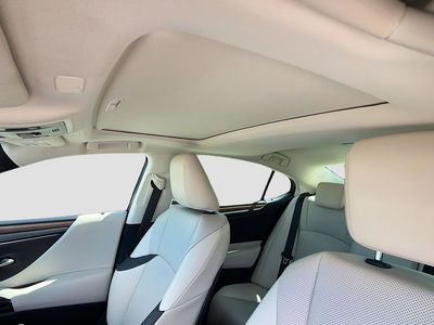 2024 Lexus ES - Photo 27