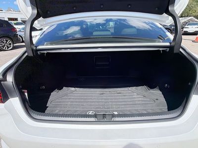 2024 Lexus ES - Photo 12