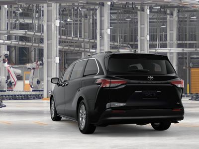 2026 Toyota Sienna — photo 7 view