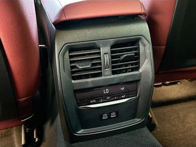 2024 BMW 3 Series — photo 26 view