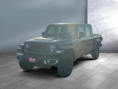 2026 Jeep Gladiator — side profile view
