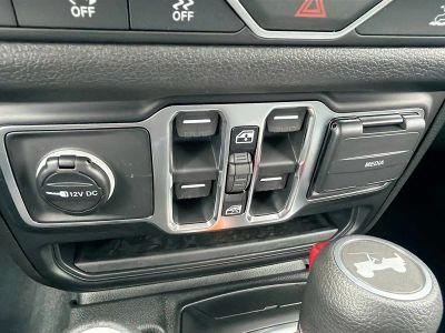 2026 Jeep Wrangler — photo 32 view